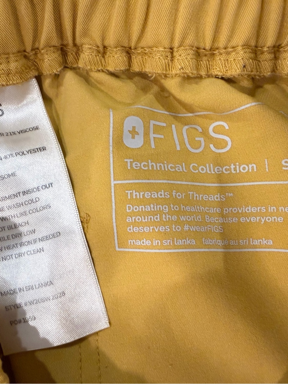 Figs Scrub Set - Light Gold - Picture 5 of 6